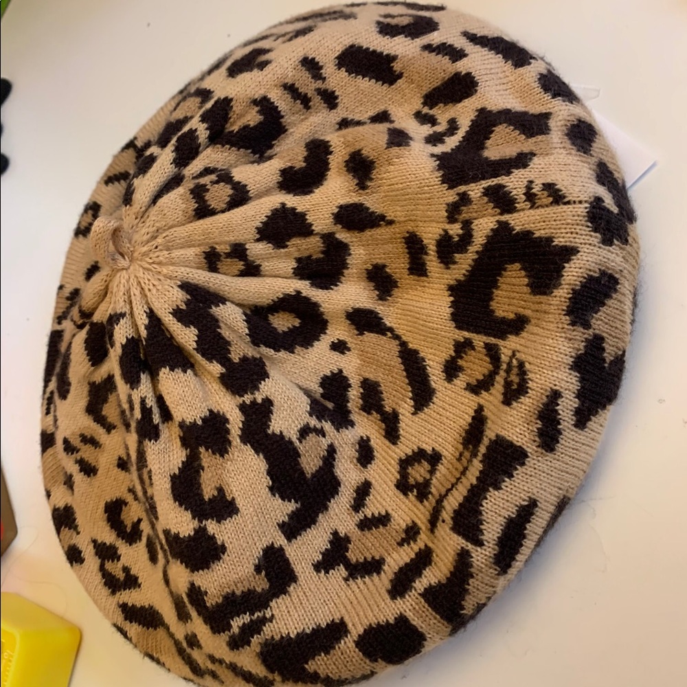 Janie and Jack girl’s sweater beret (age 6-8)